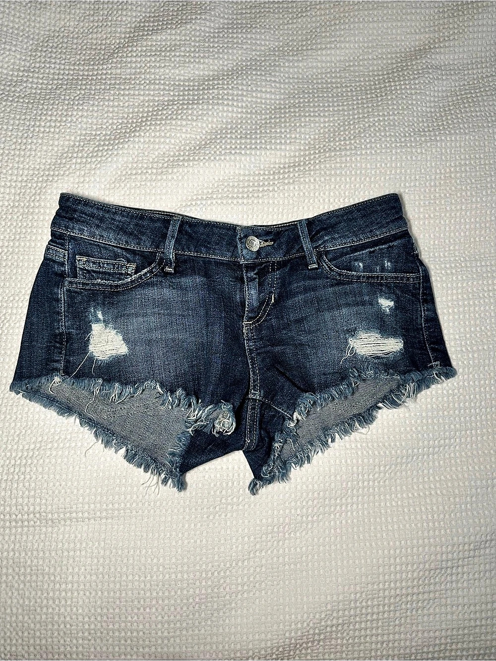 Guess Distressed Low rise 2000s Denim Jean Shorts in Blue